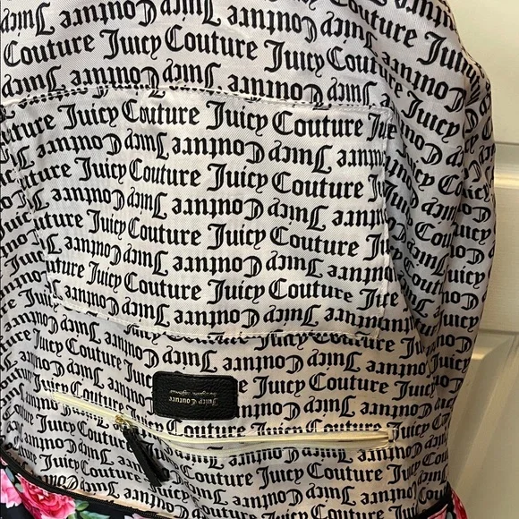 EUC Juicy Couture Sport Yourself overnight weekender duffle bag blk with roses - Picture 10 of 16